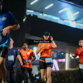 Runner Photo 7781263