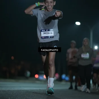 Runner Photo 7781285