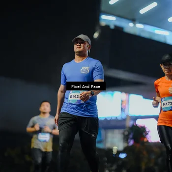 Runner Photo 7781290