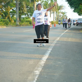 Runner Photo 7781322