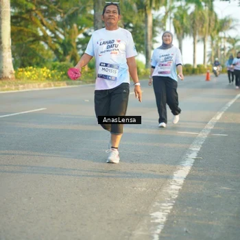 Runner Photo 7781323