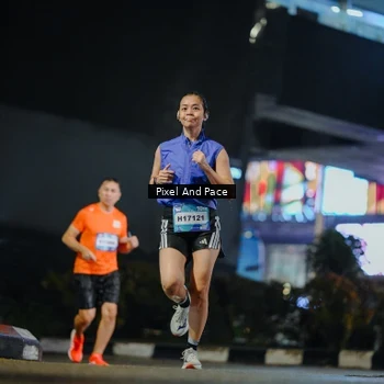 Runner Photo 7781332