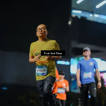 Runner Photo 7781336