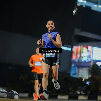 Runner Photo 7781348