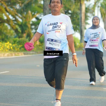 Runner Photo 7781355