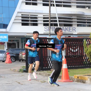 Runner Photo 7781356
