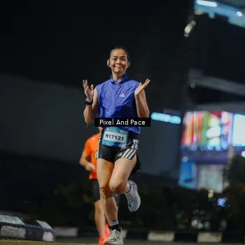 Runner Photo 7781359