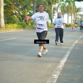 Runner Photo 7781363