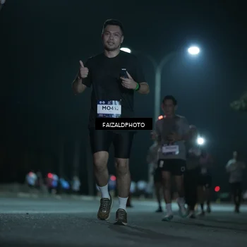Runner Photo 7781366