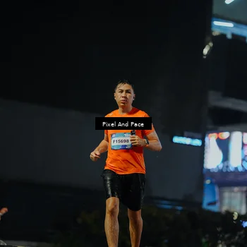 Runner Photo 7781367