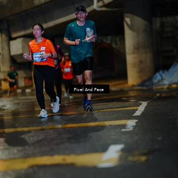 Runner Photo 7781379