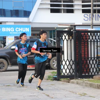 Runner Photo 7781387