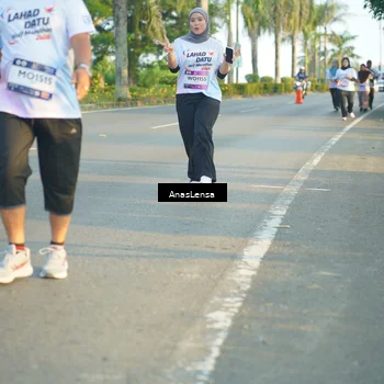 Runner Photo 7781405
