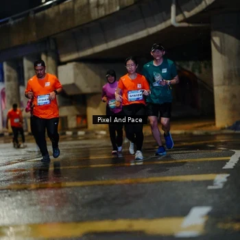 Runner Photo 7781415