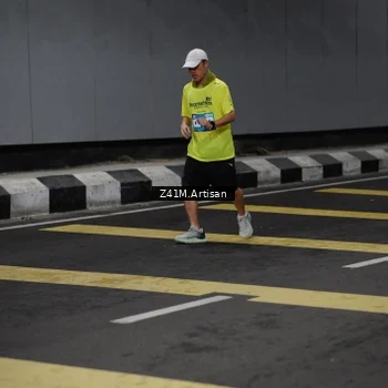 Runner Photo 7781436