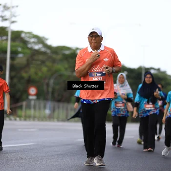 Runner Photo 7781439