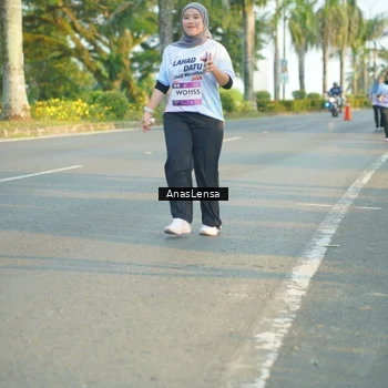 Runner Photo 7781458