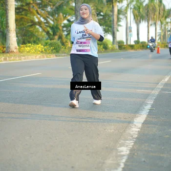 Runner Photo 7781470