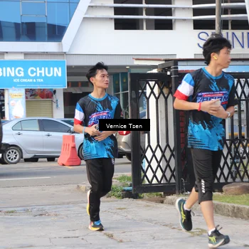 Runner Photo 7781477