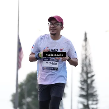 Runner Photo 7781480