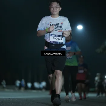Runner Photo 7781494
