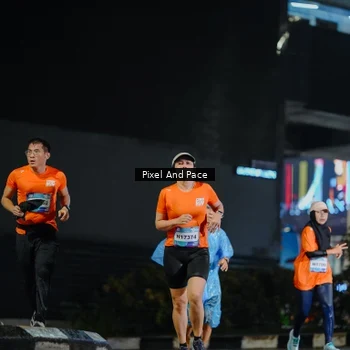 Runner Photo 7781508