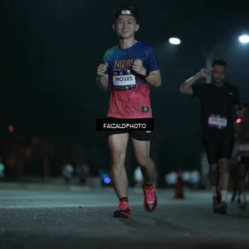 Runner Photo 7781514