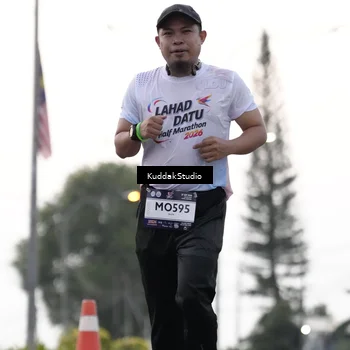 Runner Photo 7781518