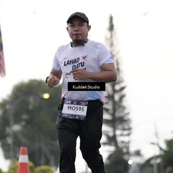 Runner Photo 7781522