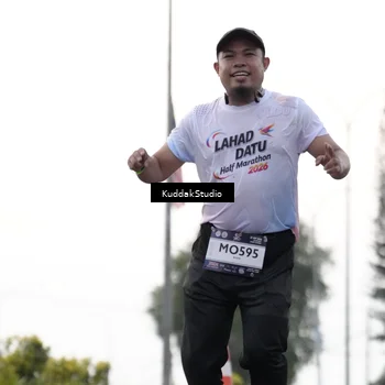 Runner Photo 7781523