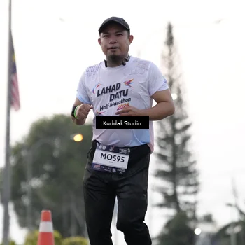 Runner Photo 7781528