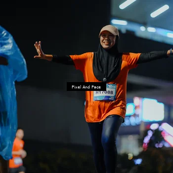 Runner Photo 7781532