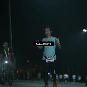 Runner Photo 7781540
