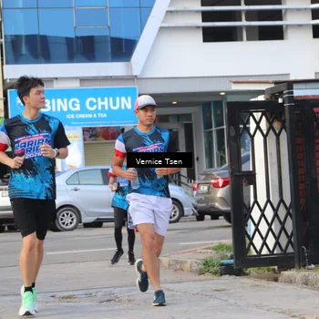 Runner Photo 7781585