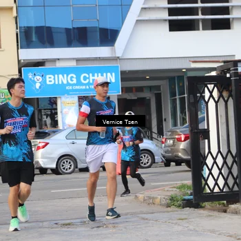 Runner Photo 7781588