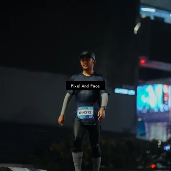 Runner Photo 7781589