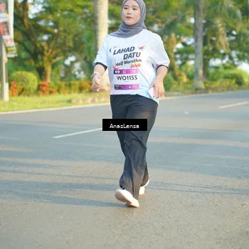Runner Photo 7781593