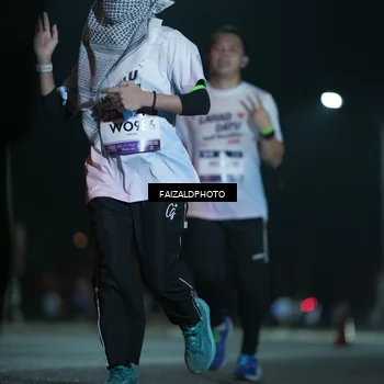 Runner Photo 7781594