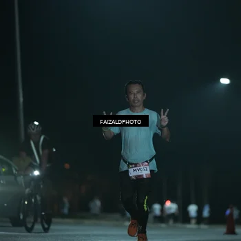 Runner Photo 7781600