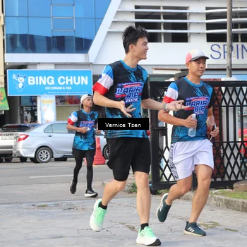 Runner Photo 7781602