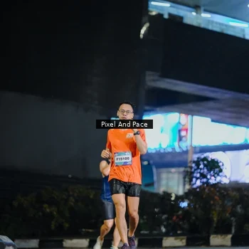 Runner Photo 7781613