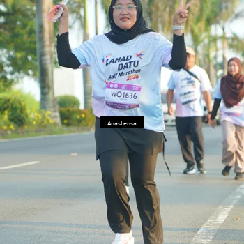 Runner Photo 7781637