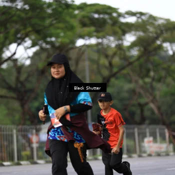 Runner Photo 7781641