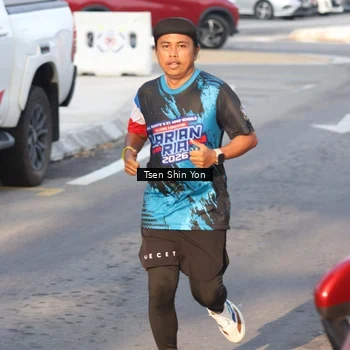 Runner Photo 7781643