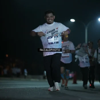 Runner Photo 7781644