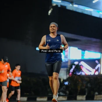 Runner Photo 7781647
