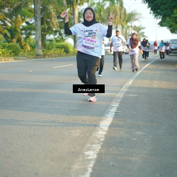 Runner Photo 7781677