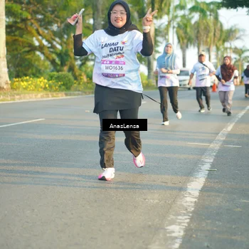 Runner Photo 7781679