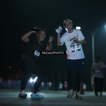 Runner Photo 7781684