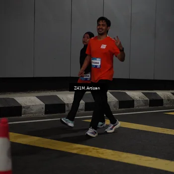Runner Photo 7781685
